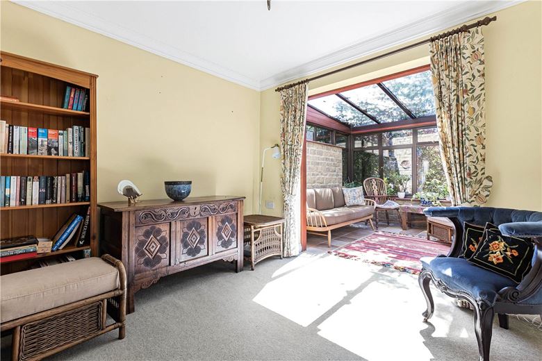 4 bedroom house, Bolsover Close, Long Hanborough OX29 - Available