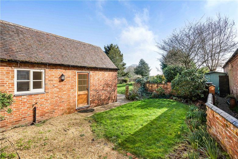 4 bedroom cottage, Main Street, Sutton Cheney CV13 - Available