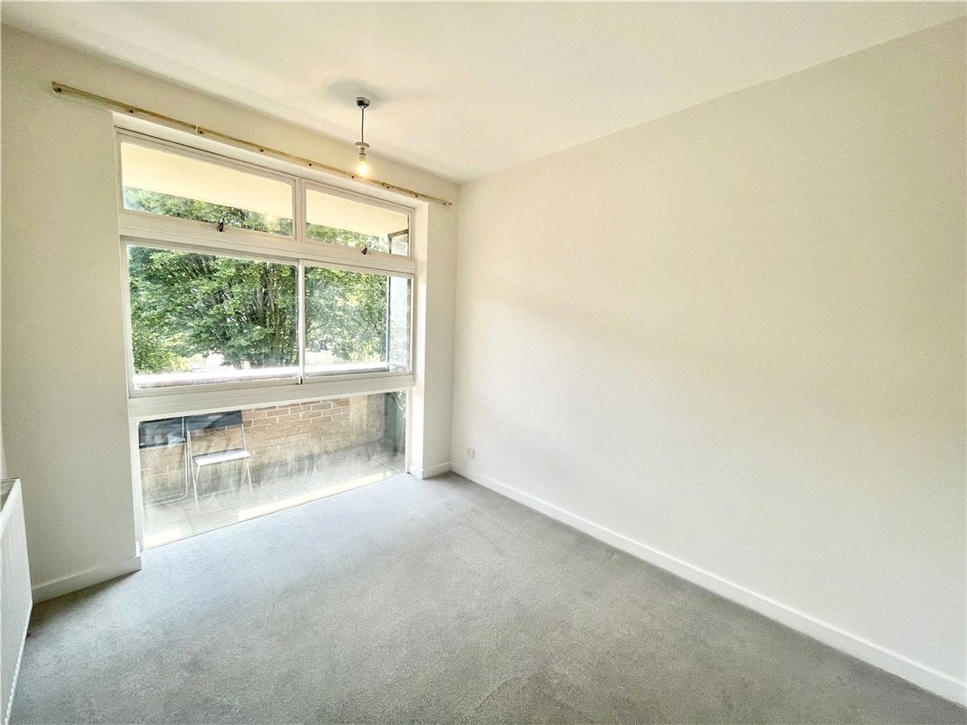1 bedroom flat, Staincross House, Albion Place OX1 - Available