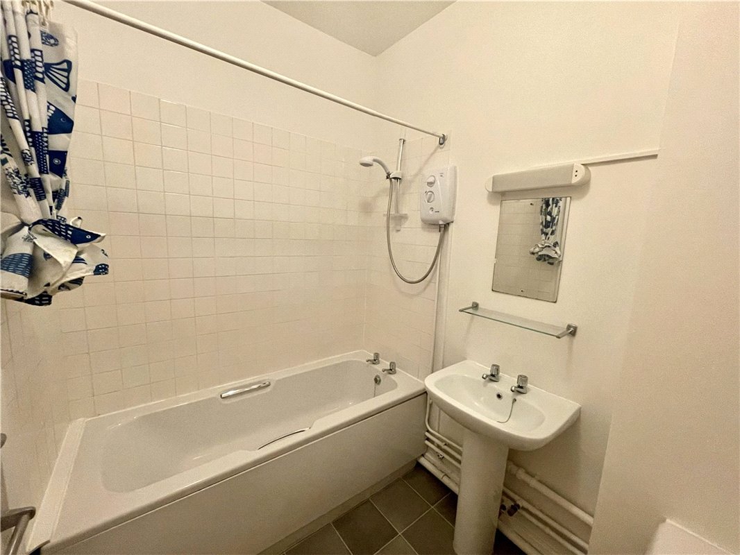 1 bedroom flat, Staincross House, Albion Place OX1 - Available