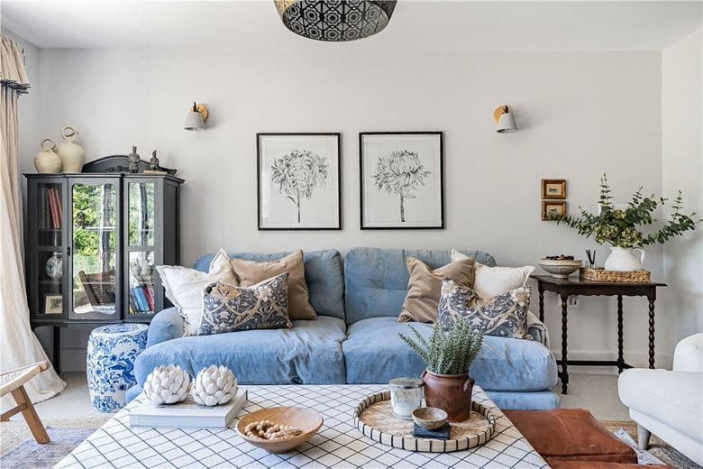 5 bedroom , Pearce Courtyard, Oakley HP18 - Available