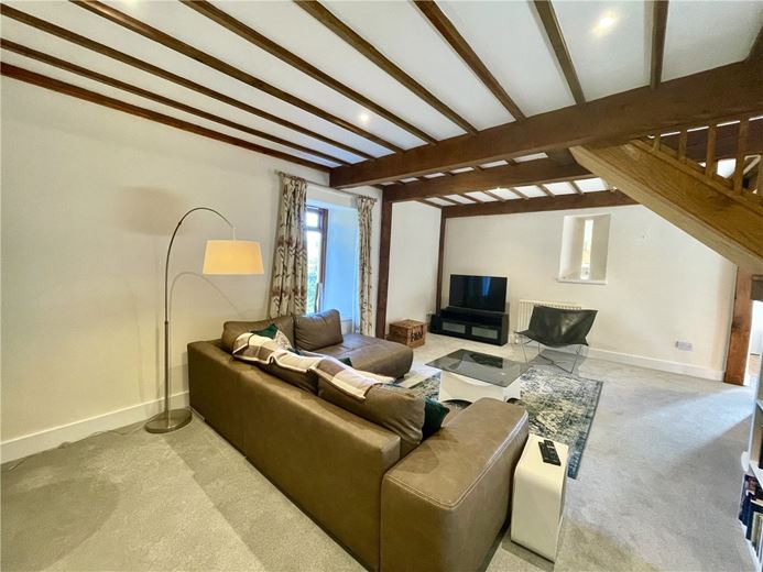 3 bedroom house, Lower Farm, Denton OX44 - Available