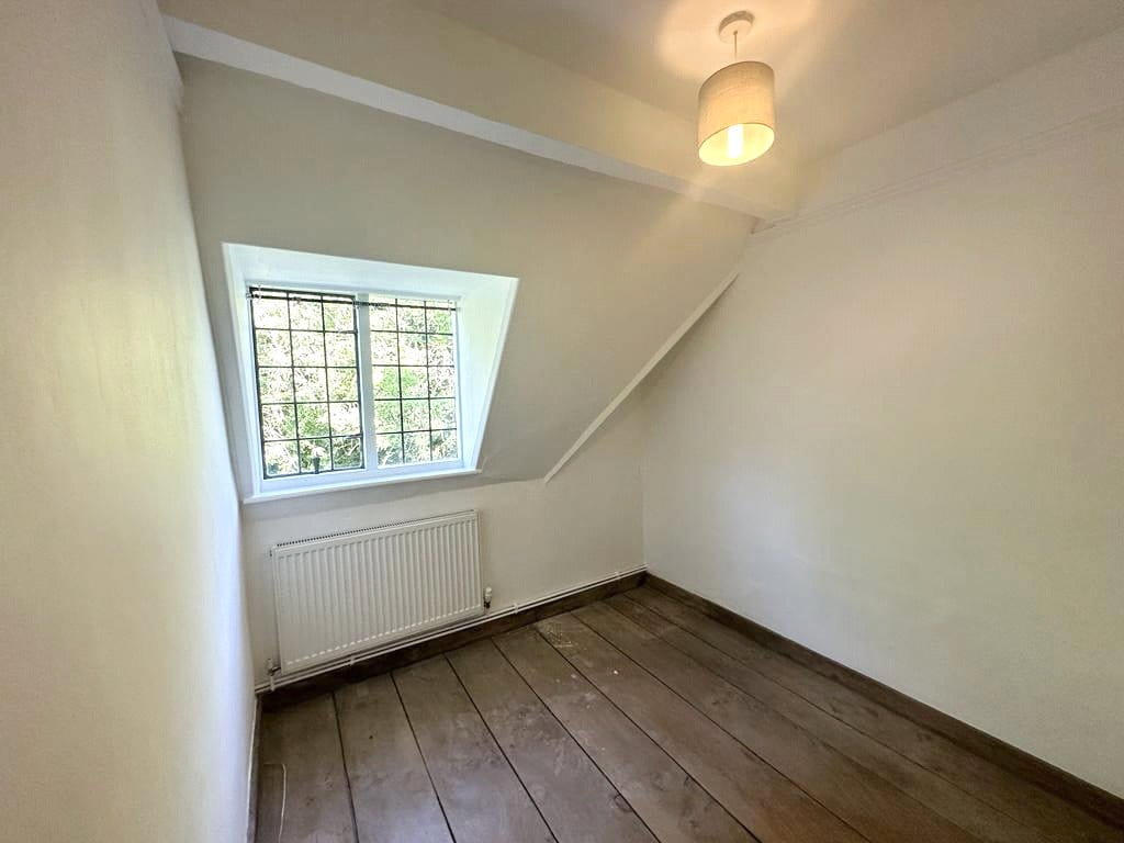 3 bedroom cottage, Manor Cottages, Kelmscott GL7