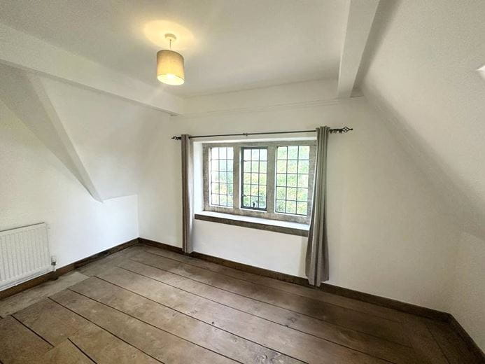 3 bedroom cottage, Manor Cottages, Kelmscott GL7