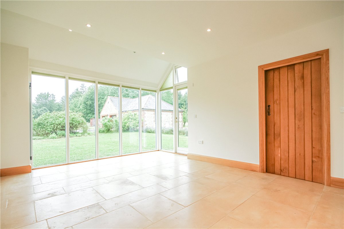 4 bedroom house, Stanton Harcourt Road, South Leigh OX29 - Available