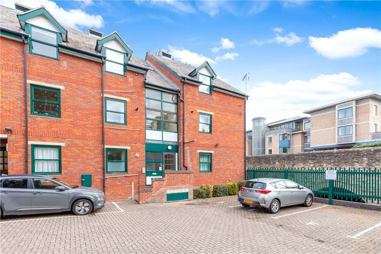 2 bedroom flat, Watermans Reach, Brook Street OX1 - Let Agreed