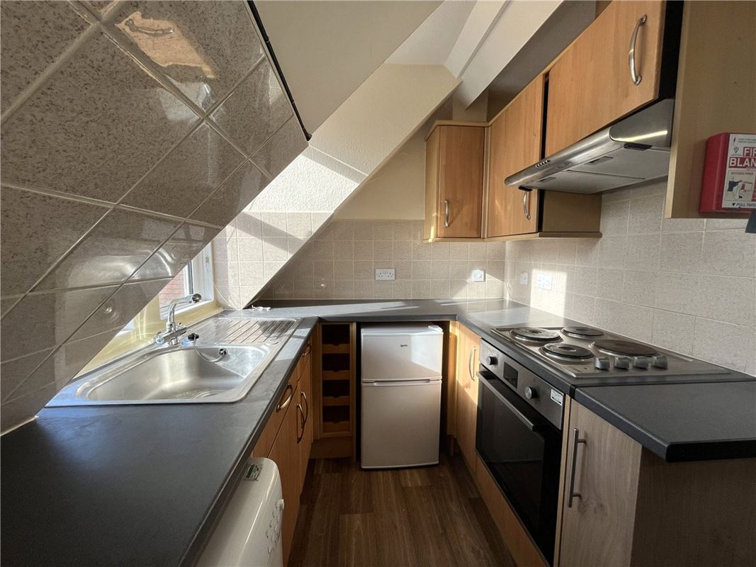  bedroom flat, Cowley Road, Oxford OX4 - Let Agreed