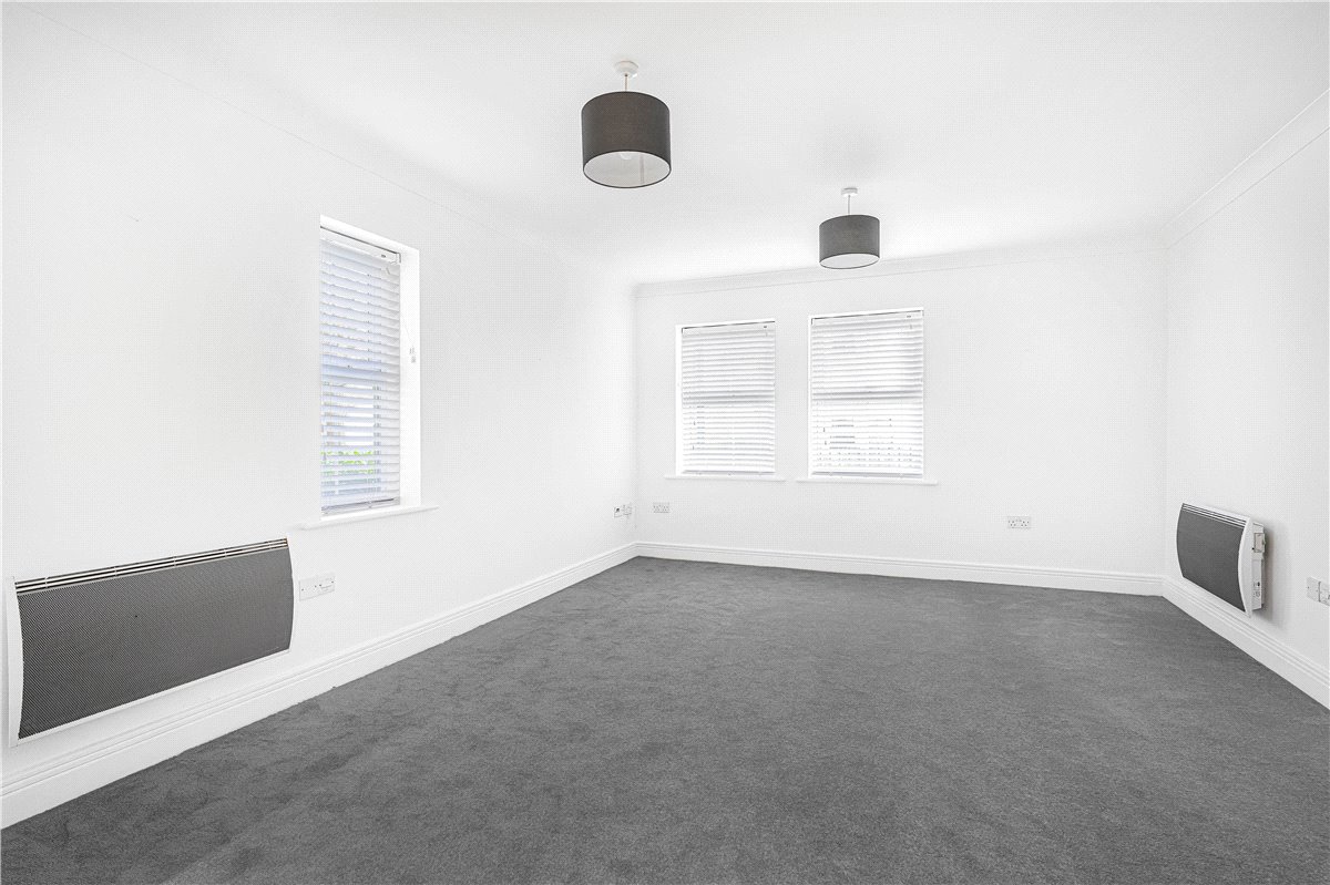 2 bedroom flat, Elizabeth Jennings Way, Oxford OX2 - Available