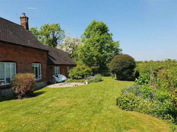 3 bedroom cottage, Wytham, Oxford OX2 - Let Agreed