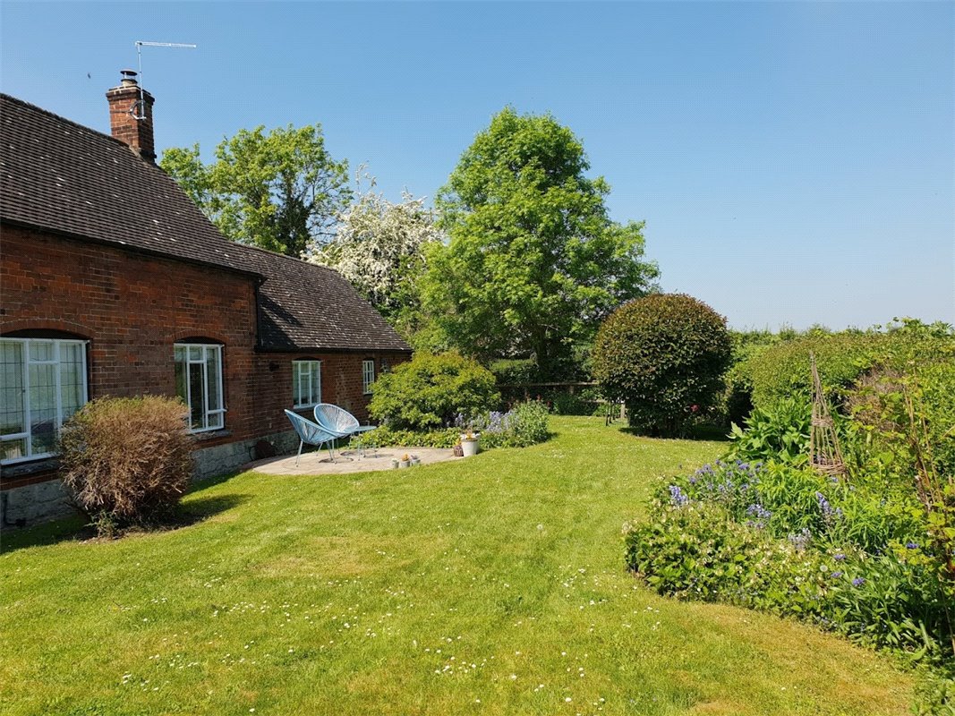 3 bedroom cottage, Wytham, Oxford OX2 - Let Agreed