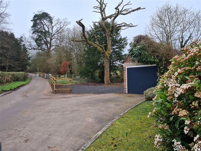 3 bedroom cottage, Wytham, Oxford OX2 - Let Agreed