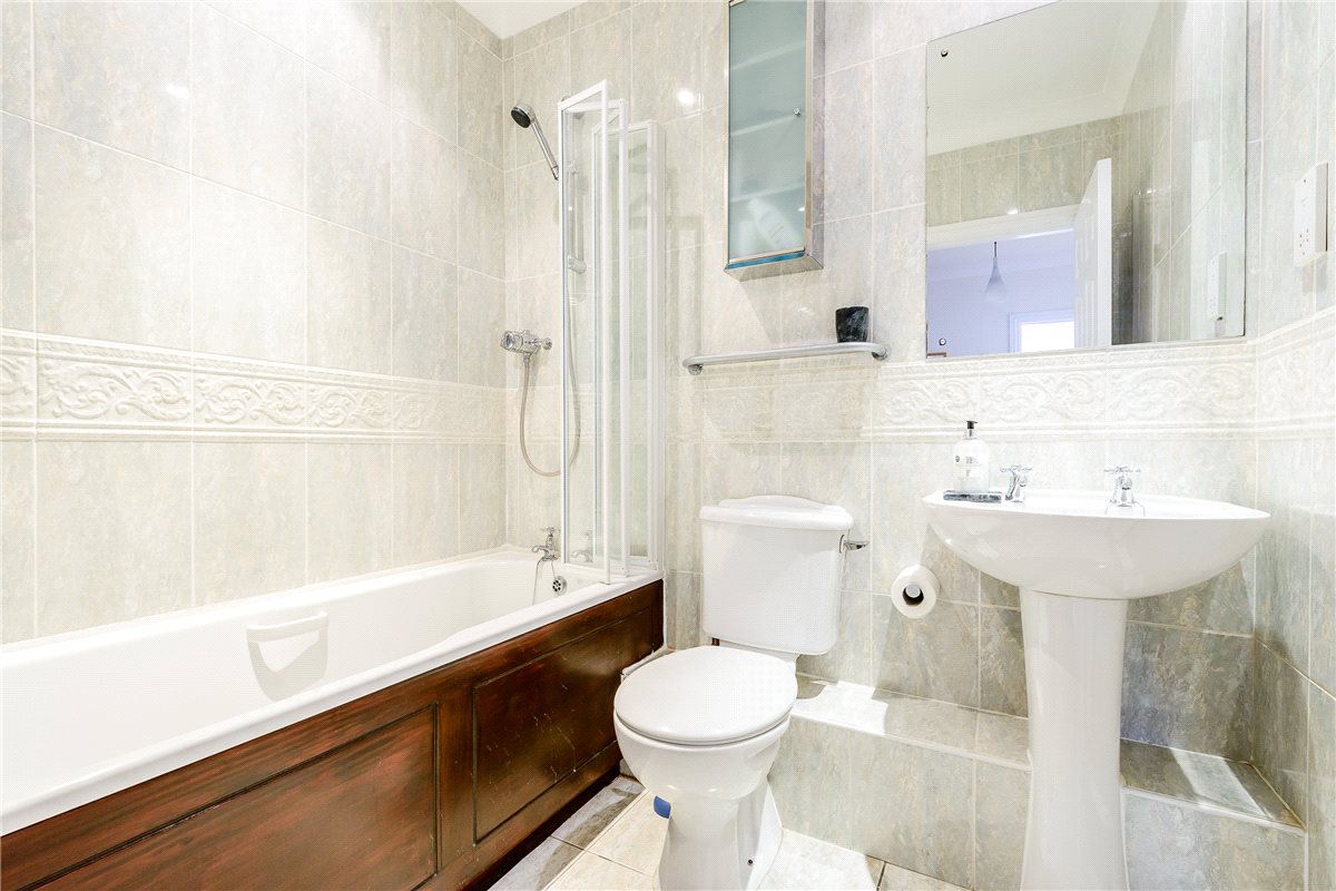 2 bedroom flat, Grandpont Place, Long Ford Close OX1 - Let Agreed