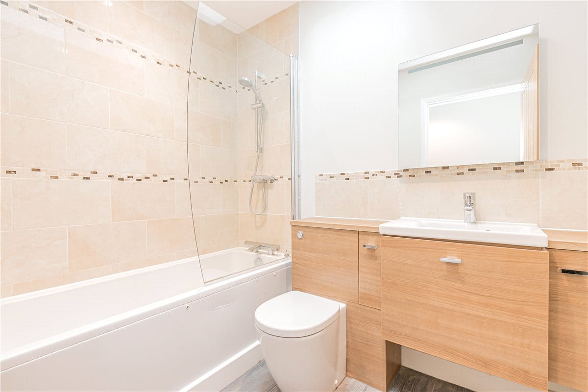 3 bedroom house, Overford Farm, Wytham OX2 - Available