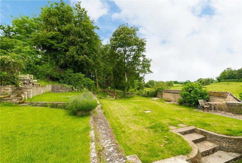 4 bedroom house, Upper Cleveley, Chipping Norton OX7 - Available