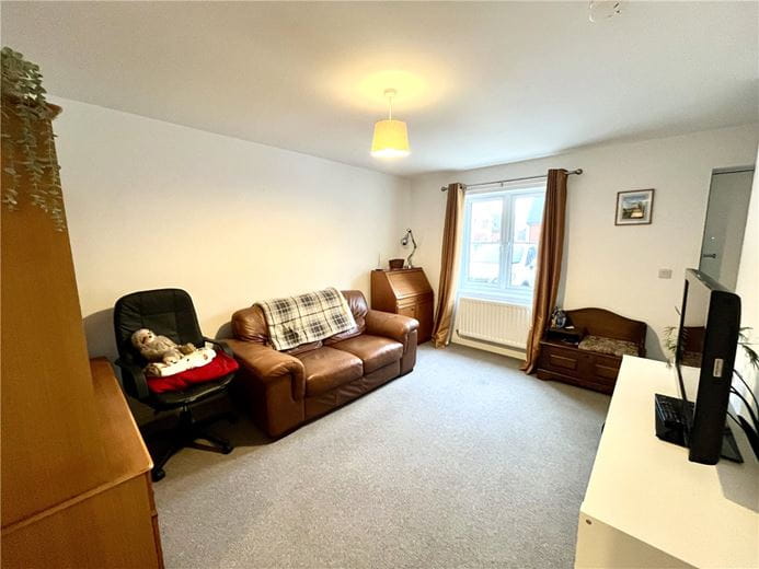 2 bedroom house, Merevale Close, Daventry NN11