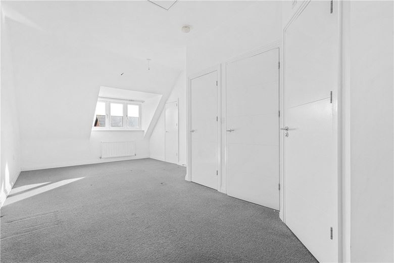 3 bedroom house, Butcher Crescent, Glebe Farm MK17 - Available