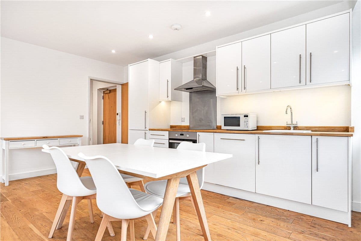 2 bedroom flat, Banbury Road, Oxford OX2 - Available