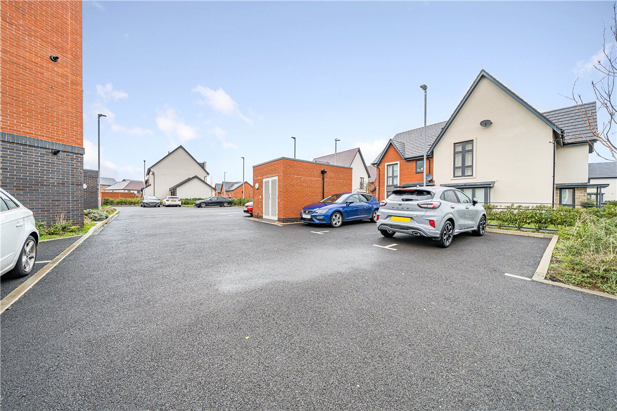 1 bedroom flat, Croxden Way, Daventry NN11 - Let Agreed