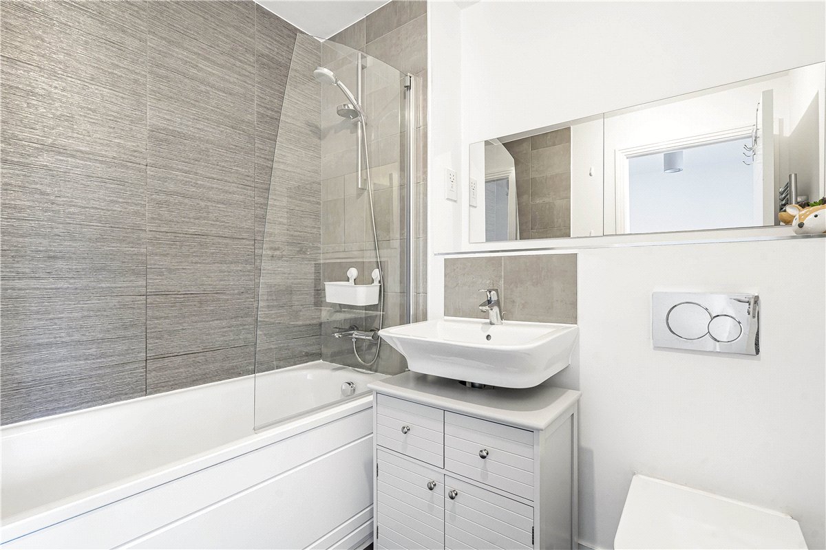 2 bedroom house, Brawn Grove, Glebe Farm MK17