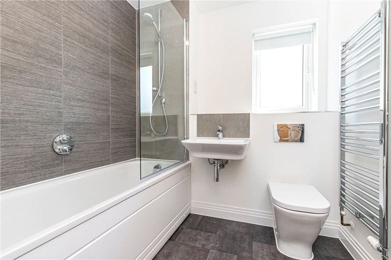 3 bedroom house, Rye Crescent, Curbridge OX29 - Let Agreed