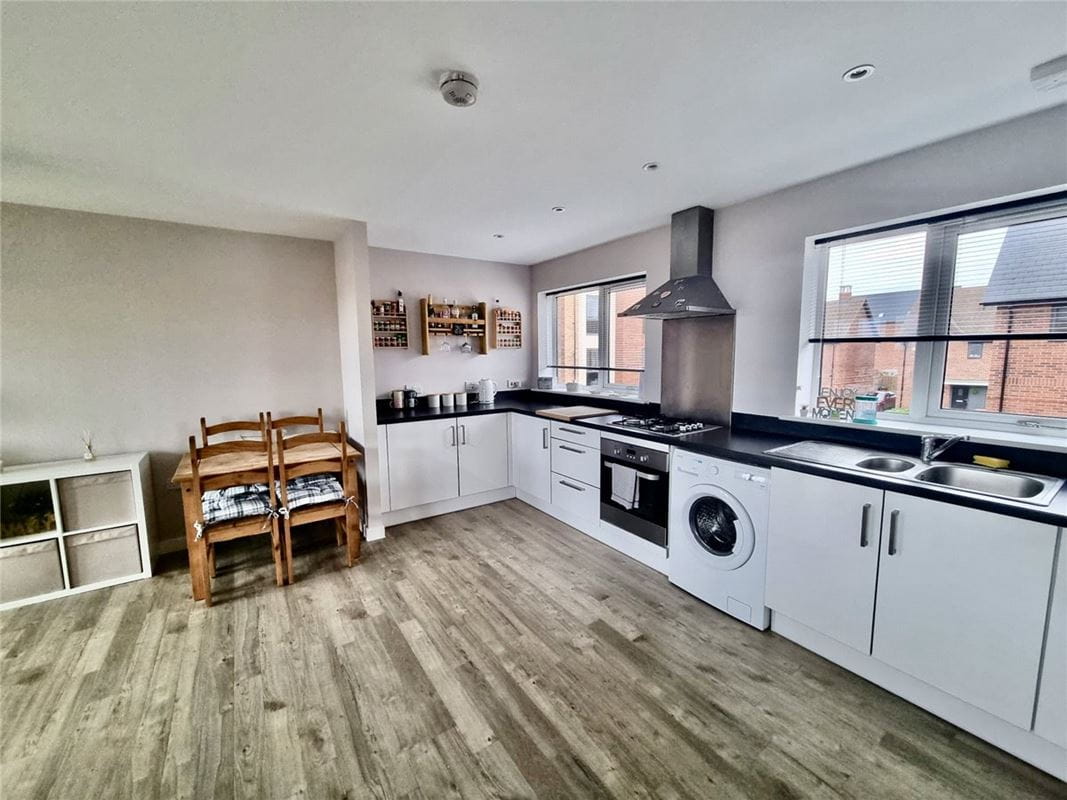 2 bedroom flat, Barrosa Way, Whitehouse MK8