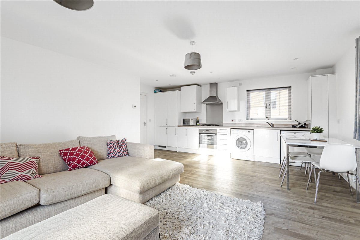 2 bedroom flat, Vaynol Way, Whitehouse MK8