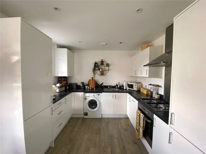 2 bedroom flat, Bourton Road, Banbury OX16 - Let Agreed