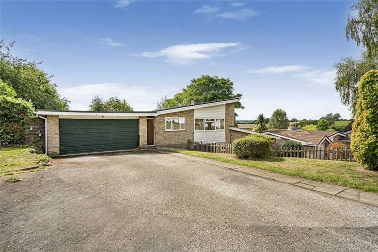 4 bedroom house, Kings Drive, Hopton ST18 - Let Agreed