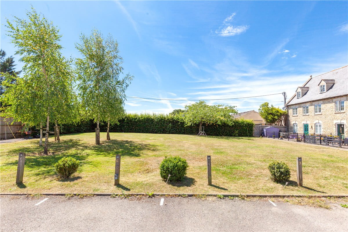 2 bedroom house, Heathfield, Bletchingdon OX5