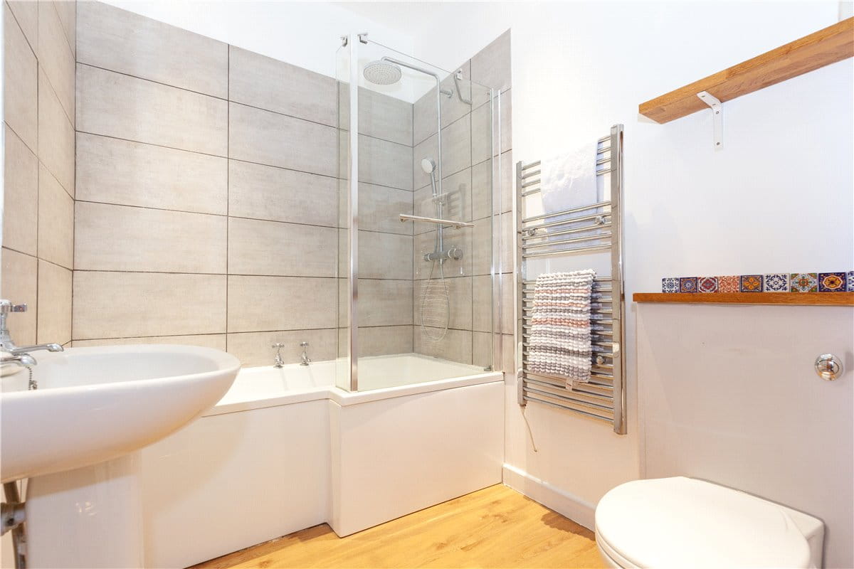 2 bedroom house, Heathfield, Bletchingdon OX5