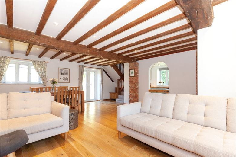2 bedroom house, Heathfield, Bletchingdon OX5