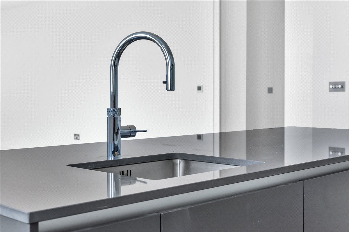 3 bedroom flat, Granville Court, Granville Road BA1