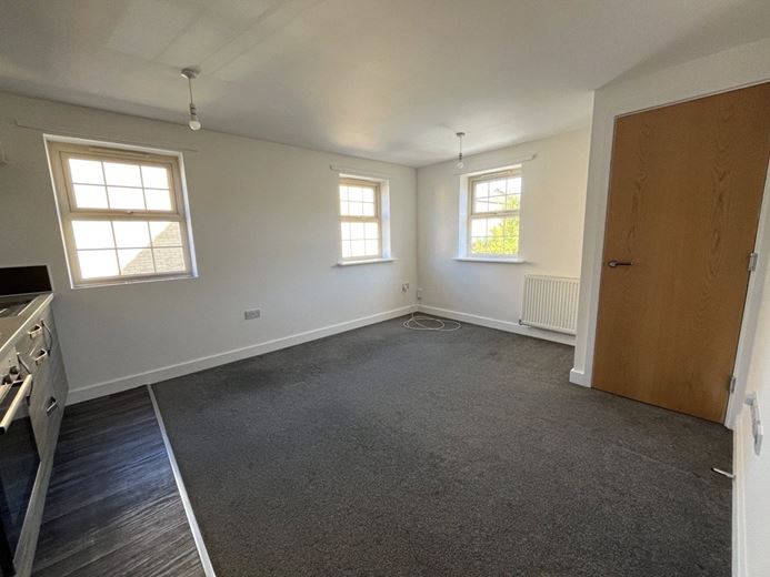 2 bedroom house, Comelybank Drive, Mexborough S64 - Available