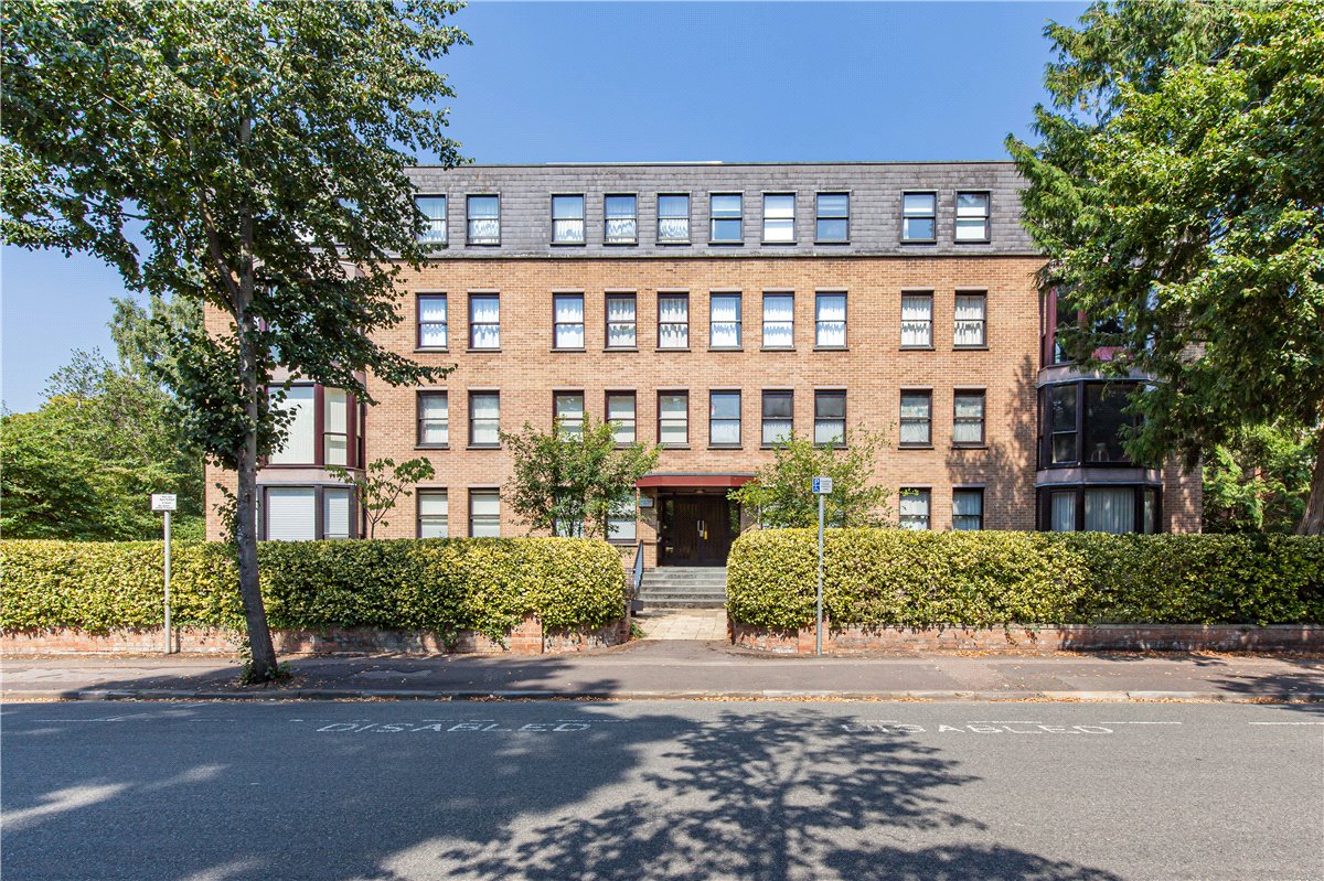 2 bedroom flat, Hartley Court, Woodstock Road OX2 - Let Agreed