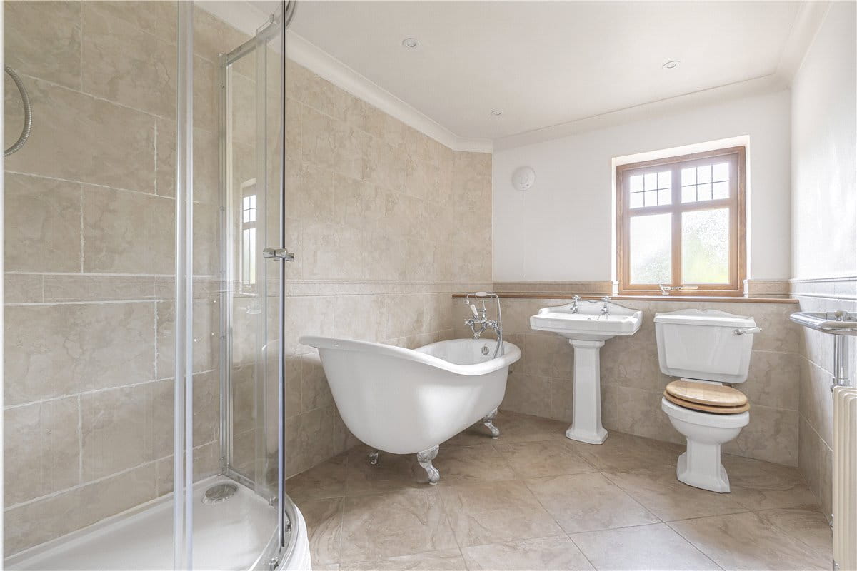 7 bedroom house, Leicester Road, New Packington LE65 - Let Agreed