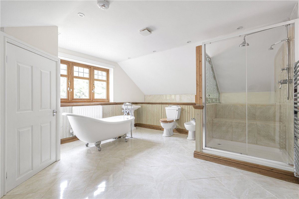 7 bedroom house, Leicester Road, New Packington LE65 - Let Agreed