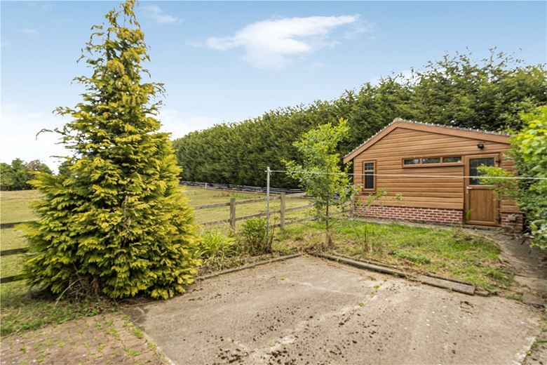 7 bedroom house, Leicester Road, New Packington LE65 - Let Agreed