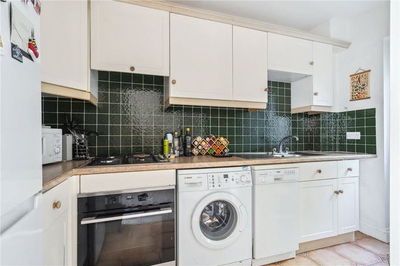 2 bedroom house, Linden Court, Holyoake Road OX3 - Let Agreed