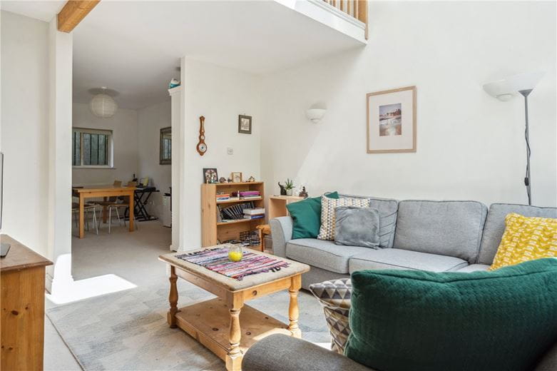 2 bedroom house, Linden Court, Holyoake Road OX3 - Let Agreed