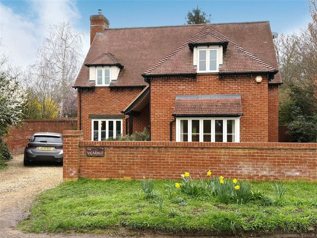 5 bedroom house, High Street, Long Wittenham OX14 - Available