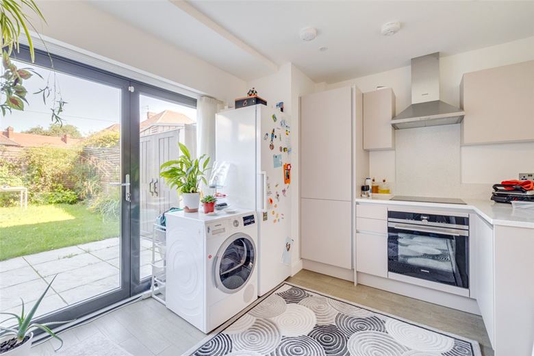 3 bedroom house, Harlow Gardens, Kingston upon Thames KT1 - Let Agreed