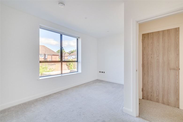 3 bedroom house, Harlow Gardens, Kingston upon Thames KT1 - Let Agreed