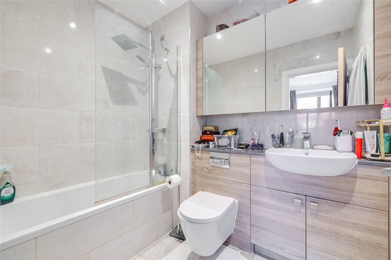 4 bedroom house, Lower Marsh Lane, Kingston upon Thames KT1 - Let Agreed