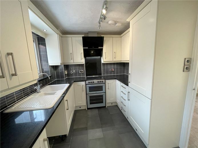 2 bedroom house, Kelso Close, Measham DE12 - Available