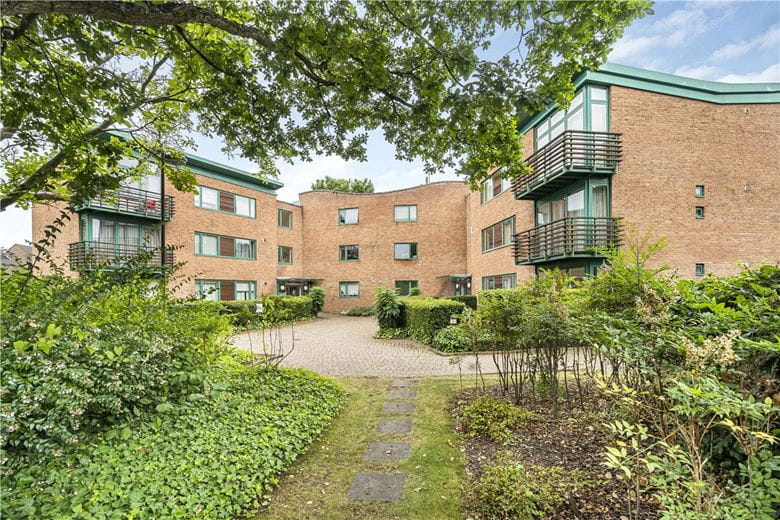 2 bedroom flat, Five Mile Drive, Oxford OX2 - Let Agreed