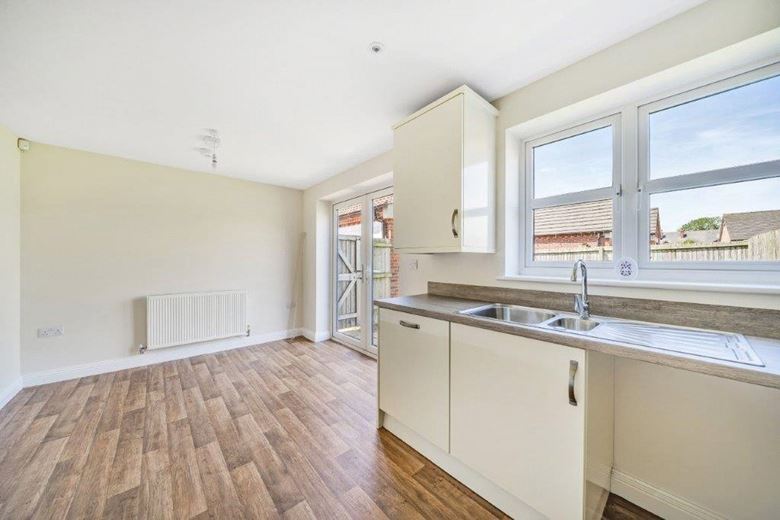 3 bedroom house, Thurgaton Way, Newton DE55 - Available