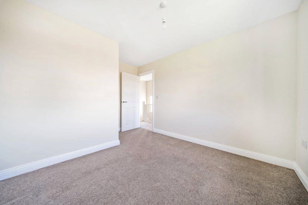 3 bedroom house, Thurgaton Way, Newton DE55 - Available