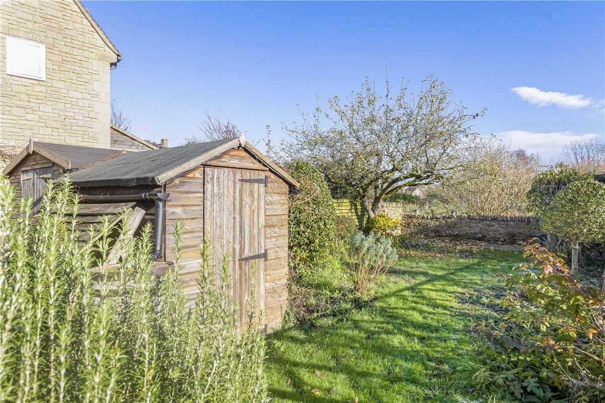 2 bedroom cottage, Ball Lane, Tackley OX5