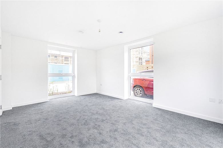 3 bedroom house, Minna Frances Close, Oxford OX2 - Let Agreed