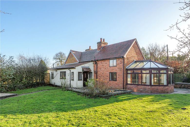 2 bedroom cottage, Wood End Lane, Curborough WS13 - Available